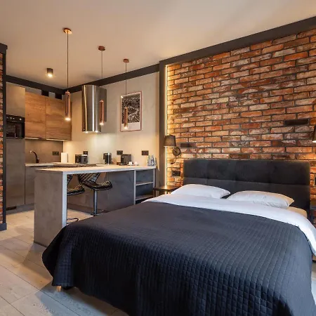Loft House Premium شقة فروتسواف
